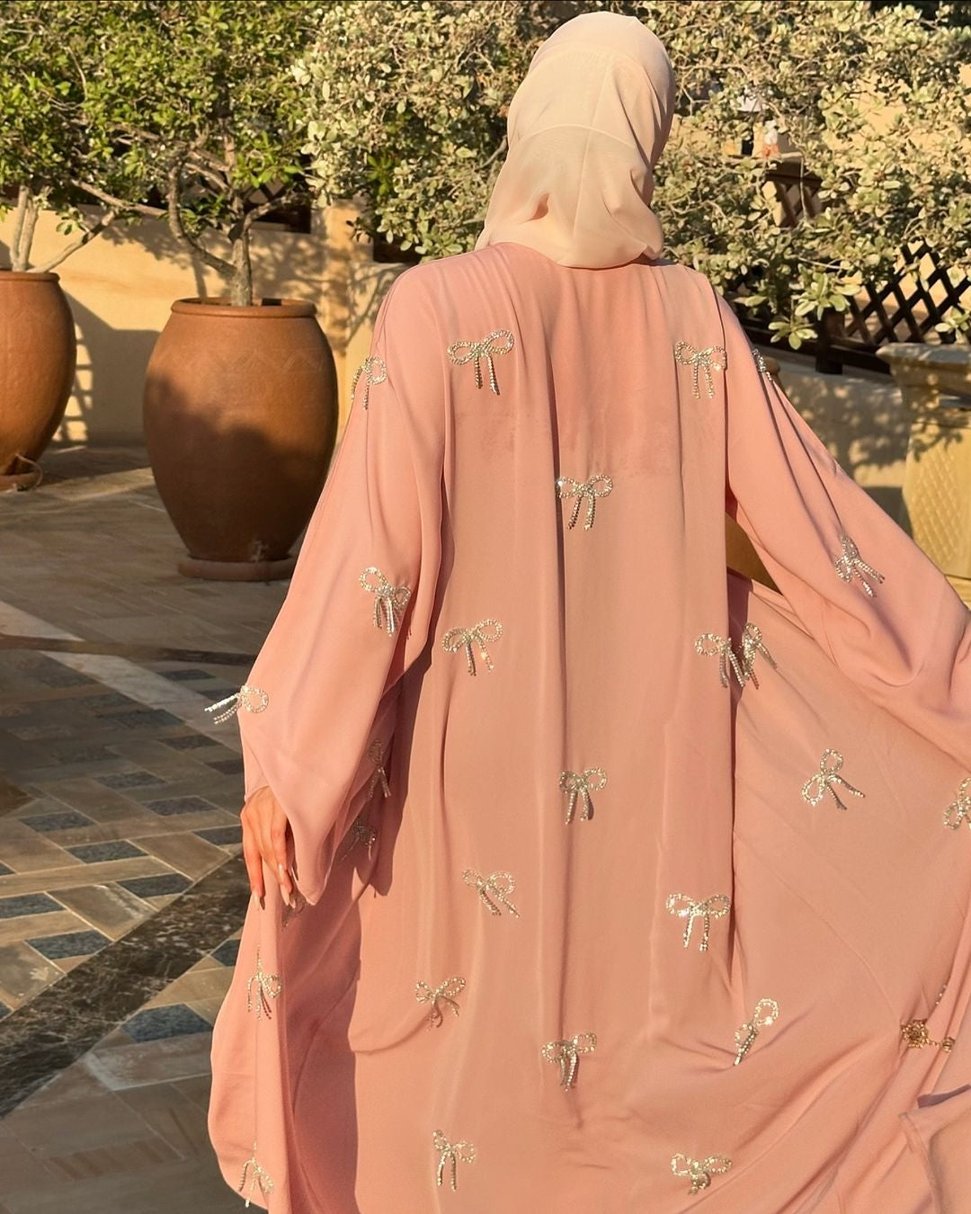 Trendy abaya set for women 🔥🤍